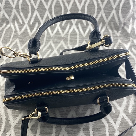 Nine West Crossbody with Three Compartments Black - Picture 3 of 8